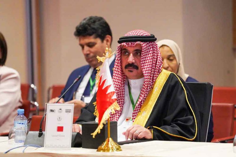 المناعي: السياسة المتزنة لجلالة الملك المعظم توّجت "قمة البحرين" بدعوة لمؤتمر دولي لإحلال السلام