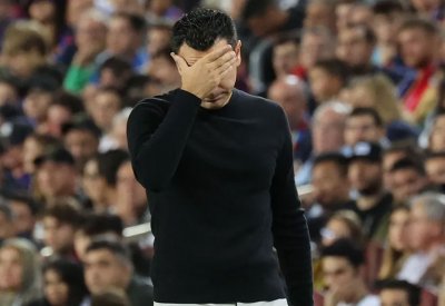 كشف سبب استغناء برشلونة "المفاجئ" عن تشافي