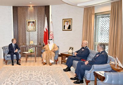 وزير الداخلية يؤكد خلال استقباله السفير الفرنسي على أهمية تعزيز التعاون وتبادل الخبرات
