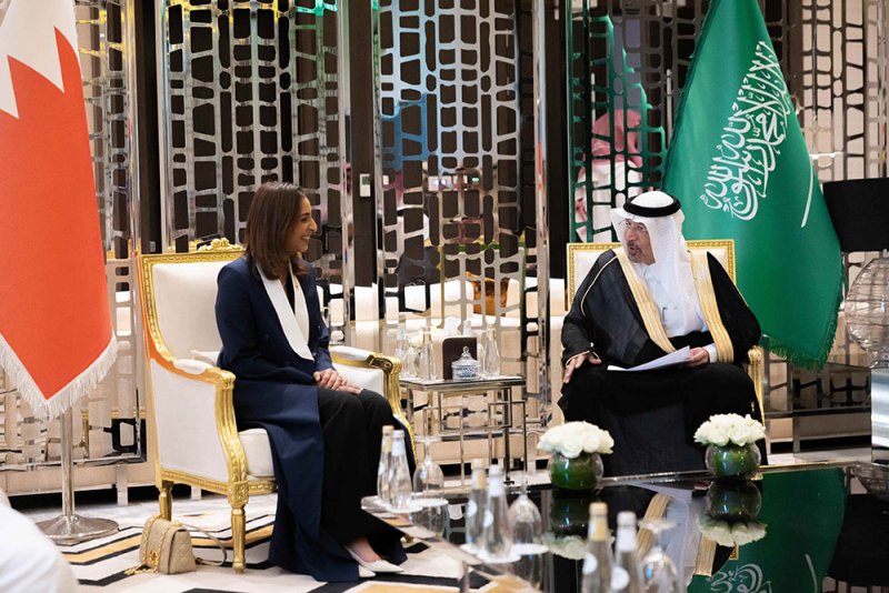نور بنت علي الخليف: هناك فرص لتبادل المواهب وتعزيز الاستثمار بين الخليج ودول "آسيان"