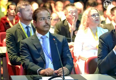 وزير المواصلات والاتصالات يشارك بافتتاح قمة الذكاء الاصطناعي