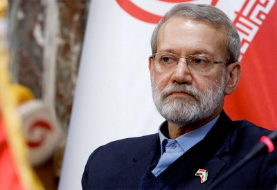 منع سابقا.. لاريجاني يقدم أوراق ترشحه لانتخابات رئاسة إيران
