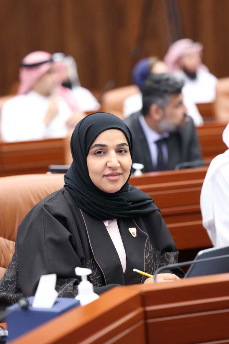 النائب جليلة السيد تهنئ "البلاد": أثبتت كفاءة عالية بكادرها الشاب المتميز