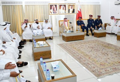 محافظ المحرق يستقبل الأهالي في مجلس المحافظة الأسبوعي