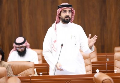 النائب حسن إبراهيم: نفخر بالكوادر البحرينية التي تحتضنها "البلاد" ونشيد بدورها الإعلامي المتميز