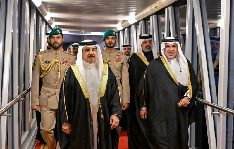 جلالة الملك المعظم يعود إلى أرض الوطن