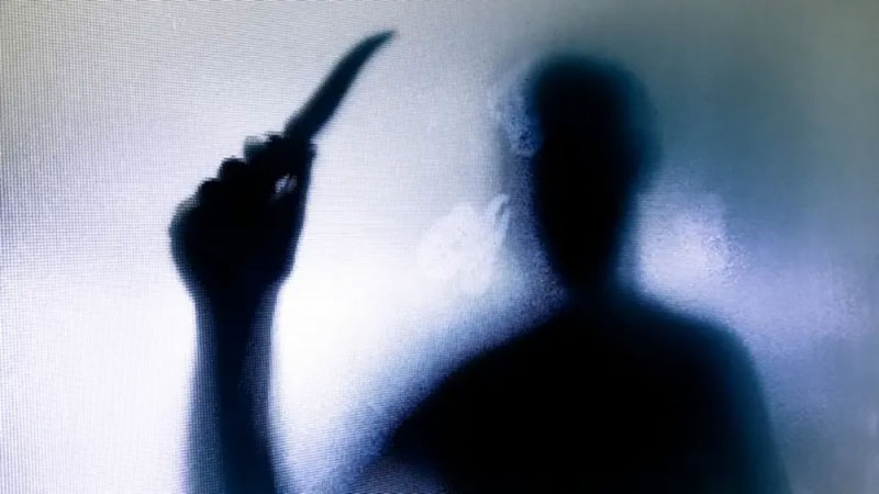 أب تركي يقتل نجله العشريني في إزمير.. وكلب بالمنزل وراء المأساة