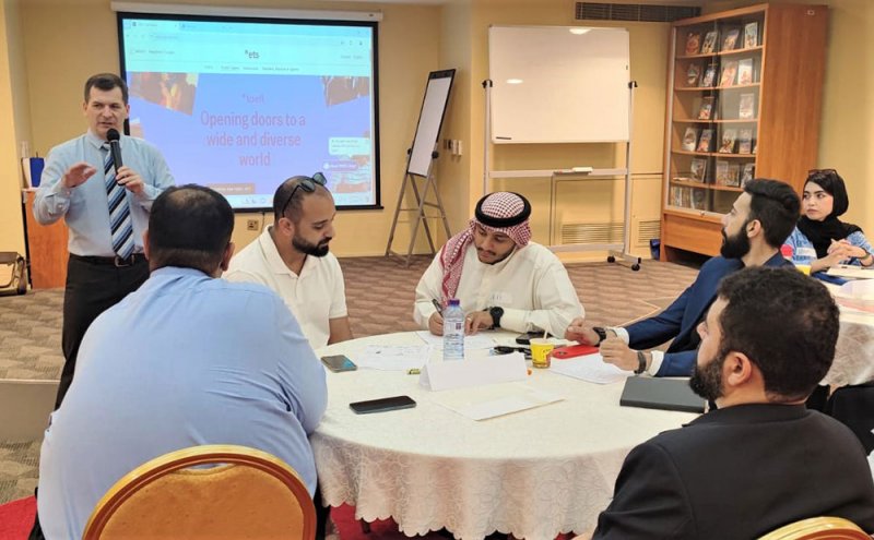 "التربية" تطلق برنامجاً تدريبياً لتعزيز مهارات تدريس اللغة الإنجليزية وتحضير الطلبة للاختبارات الدولية TOEFL وIELTS