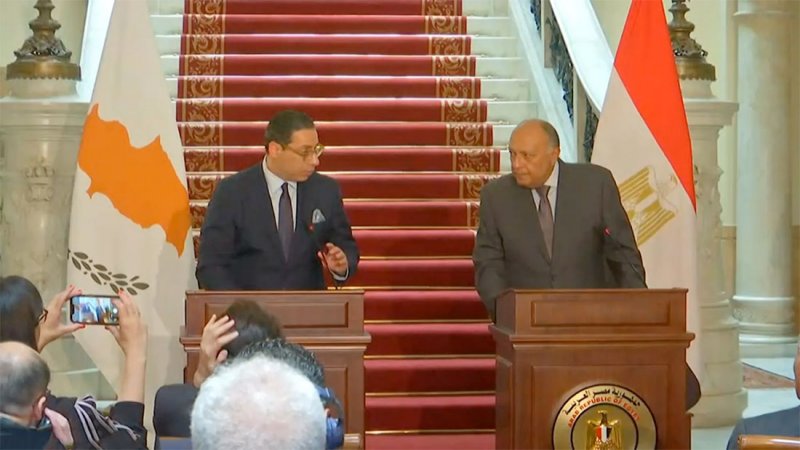 شكري: أغلقنا معبر رفح بعدما أصبح مسرح عمليات عسكرية