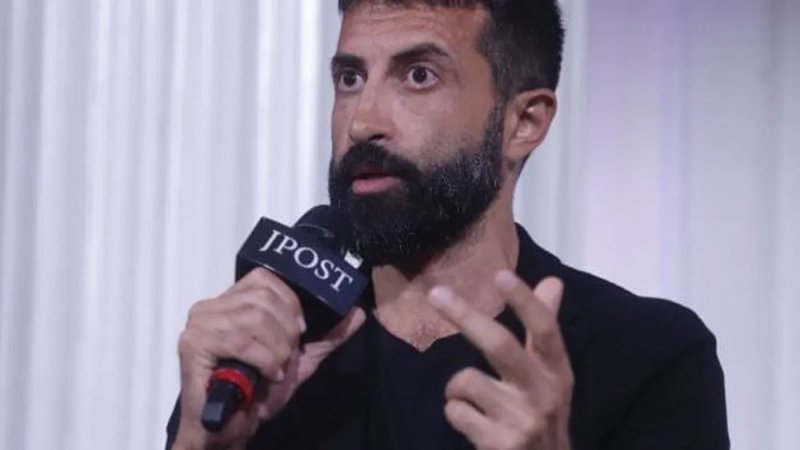 حماس تُطعن من أبنائها.. ظلال سوداء لتصريحات "الأمير الأخضر"