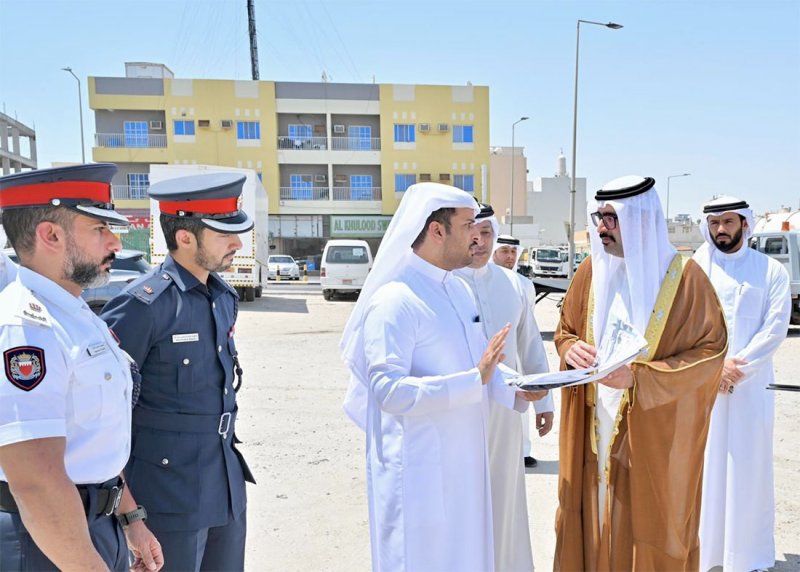 سمو محافظ المحافظة الجنوبية يطلع على احتياجات الأهالي وخطط تطوير المرافق بمدينة الرفاع