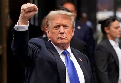 هل تُخفض أميركا قيمة الدولار إذا عاد ترامب للبيت الأبيض؟
