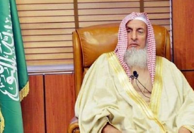 مفتي السعودية: لا يجوز الذهاب إلى الحج دون تصريح.. "يأثم فاعله"