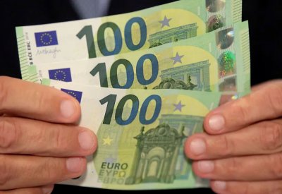 انتخابات أوروبا تنهك اليورو وتُرسله لأدنى مستوى في شهر