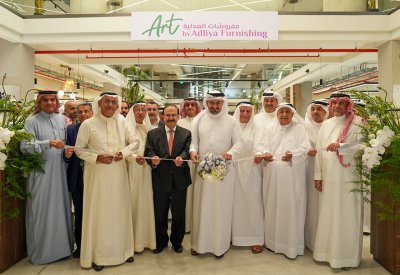 وزير الصناعة والتجارة يفتتح قاعة عرض "Art by Adliya Furnishing" بالسهلة