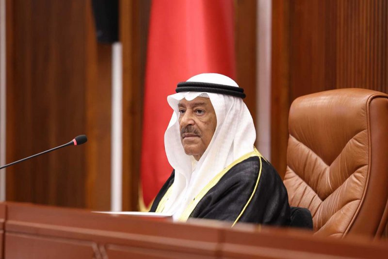 رئيس مجلس الشورى يُبارك للطلبة والطالبات المتفوقين والناجحين