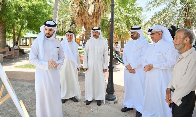 وكيل شؤون البلديات يتفقد أعمال تطوير حديقة أبو غزال في محافظة العاصمة