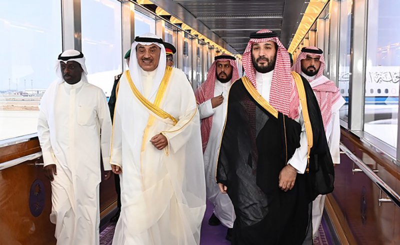 ولي العهد الكويتي يصل إلى المملكة العربية السعودية في زيارة رسمية
