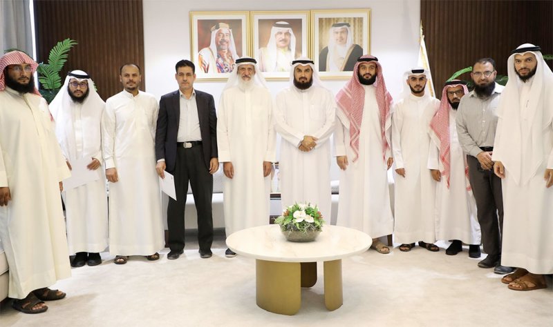 سعادة رئيس مجلس الأوقاف السنية يكرم الفائزين في المسابقة الرمضانية الثالثة في تفسير القرآن الكريم