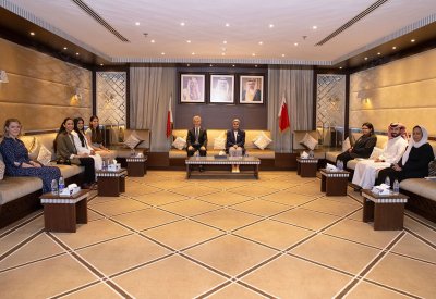 دعم كافة البرامج والمبادرات التي تسعى لتعزيز إمكانيات وتمكين الفتيات بالمملكة