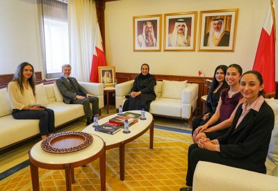  وزيرة الإسكان والتخطيط العمراني تستقبل سفير المملكة المتحدة لدى مملكة البحرين 