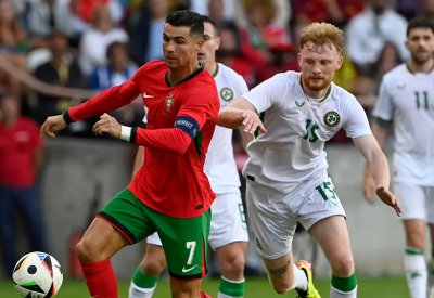 رونالدو: المنتخب البرتغالي "حبّ حياتي".. واللعب له "هدية"