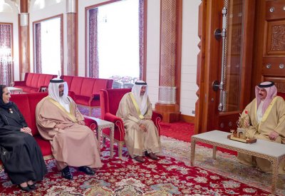 جلالة الملك المعظم يؤكد حرص جلالته على تطوير مختلف مدن وقرى البحرين من أجل راحة المواطن البحريني