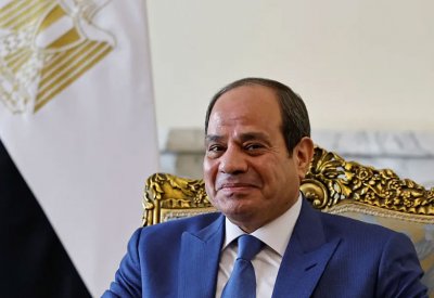 السيسي يتوجه إلى السعودية لأداء فريضة الحج