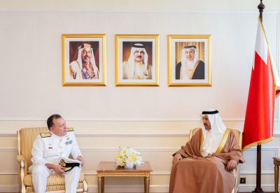وكيل وزارة الخارجية للشؤون السياسية يستقبل قائد عملية المهمة البحرية للاتحاد الأوروبي "أسبيديس"