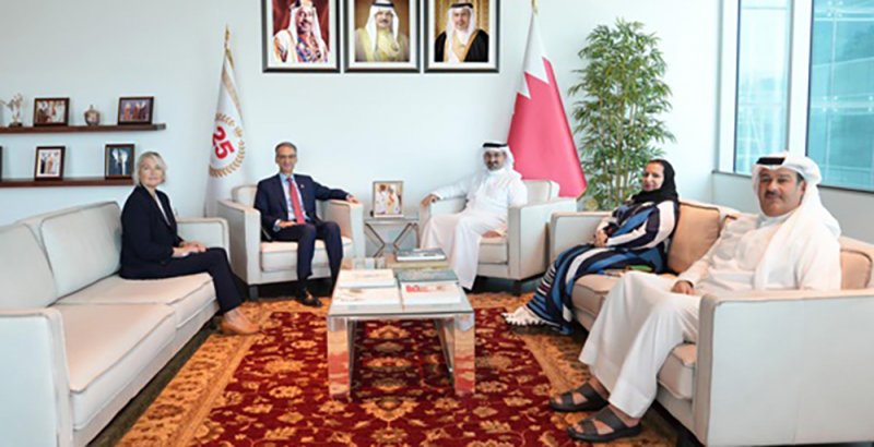 وزير "الصناعة" يلتقي سفير الولايات المتحدة الأمريكية لدى البحرين