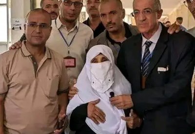 الجزائر.. تفاعل وإشادة بأكبر مترشحة للثانوية العامة تبلغ 92 عاماً
