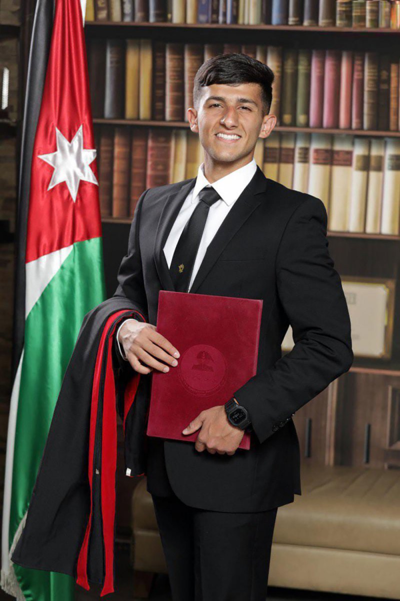 تخرج فيصل الكعابنة من الجامعة الهاشمية