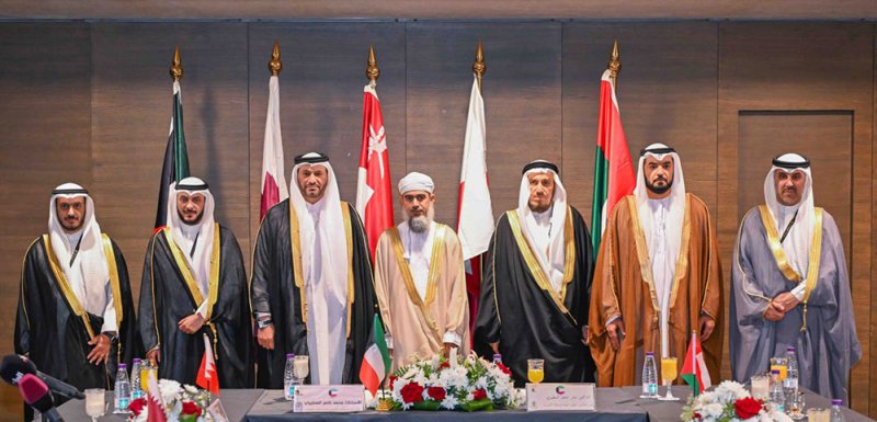 رئيس بعثة مملكة البحرين للحج يلتقي برؤساء وفود الحج بدول مجلس التعاون