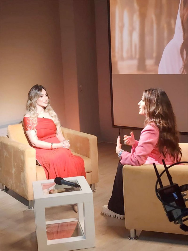 لطيفة التونسية تفتح قلبها لانجي يحيى في برنامج on set