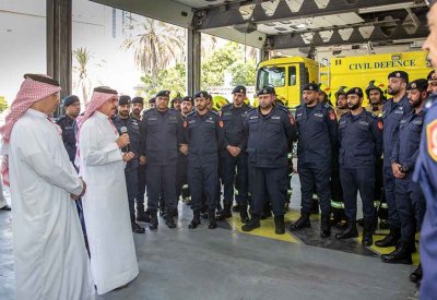 وزير الداخلية يعرب عن شكره لرجال الدفاع المدني على جهودهم المتميزة في التعامل مع الحوادث