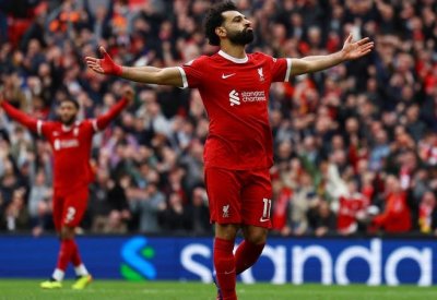 أسطورة ليفربول: انتقال صلاح إلى السعودية لن يكون مفاجئا