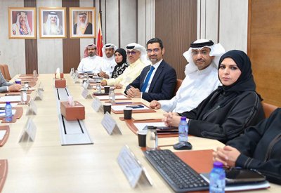 وزير شؤون البلديات والزراعة يجتمع مع المدير التنفيذي لمجلس تنظيم مزاولة المهن الهندسية