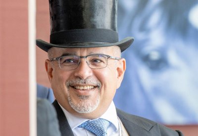 سمو ولي العهد رئيس مجلس الوزراء يتفضل بحضور مهرجان رويال أسكوت الملكي لسباقات الخيل في المملكة المتحدة