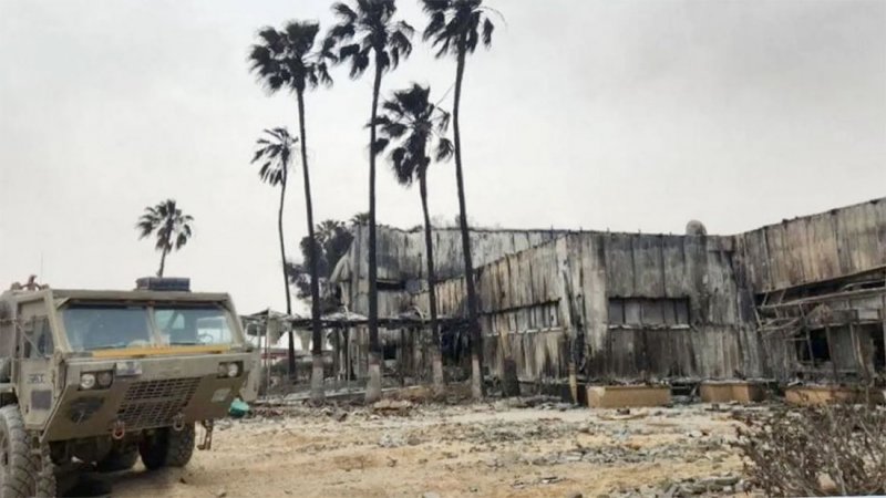 الجيش الإسرائيلي يحرق صالة المغادرين في معبر رفح