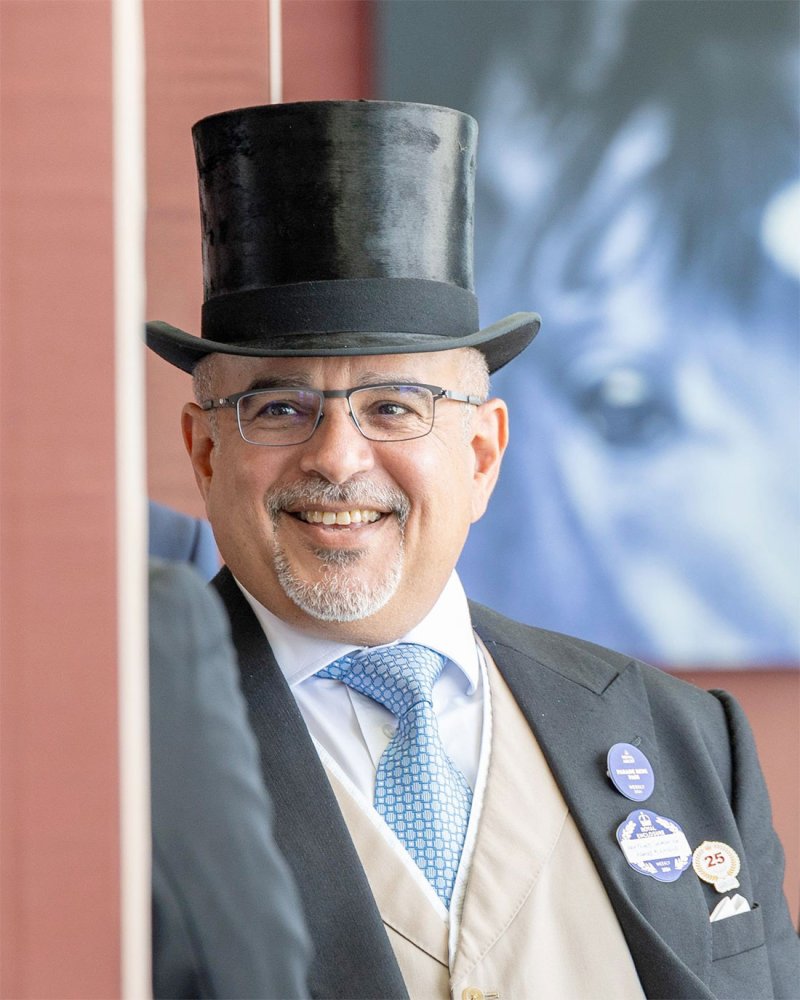 سمو ولي العهد رئيس مجلس الوزراء يتفضل بحضور مهرجان رويال أسكوت الملكي لسباقات الخيل في المملكة المتحدة
