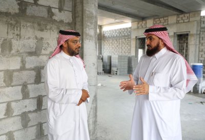 رئيس "الأوقاف السنية" يتفقد مشروع مسجد موزة الرميحي في إسكان الرملي الجديد  