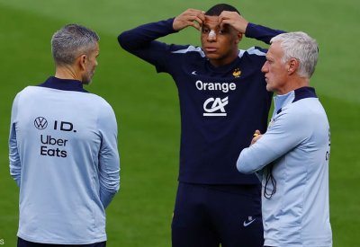 ديشامب يعلن "النبأ اليقين" بشأن مبابي بعد كسر أنفه