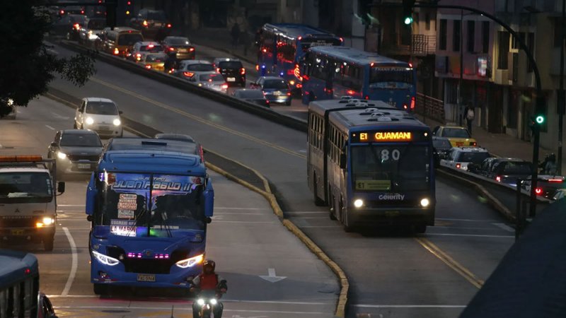 الإكوادور تغرق في العتمة لساعات بسبب عطل في شبكة الكهرباء