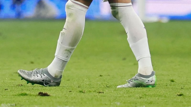 أزمة "العشب المتطاير" تعكر صفو يورو 2024.. وبيان من اليويفا