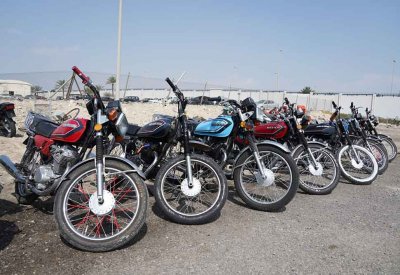 ضبط 156 دراجة نارية بدون لوحات تسجيل وعدم التزام سائقيها بقواعد المرور