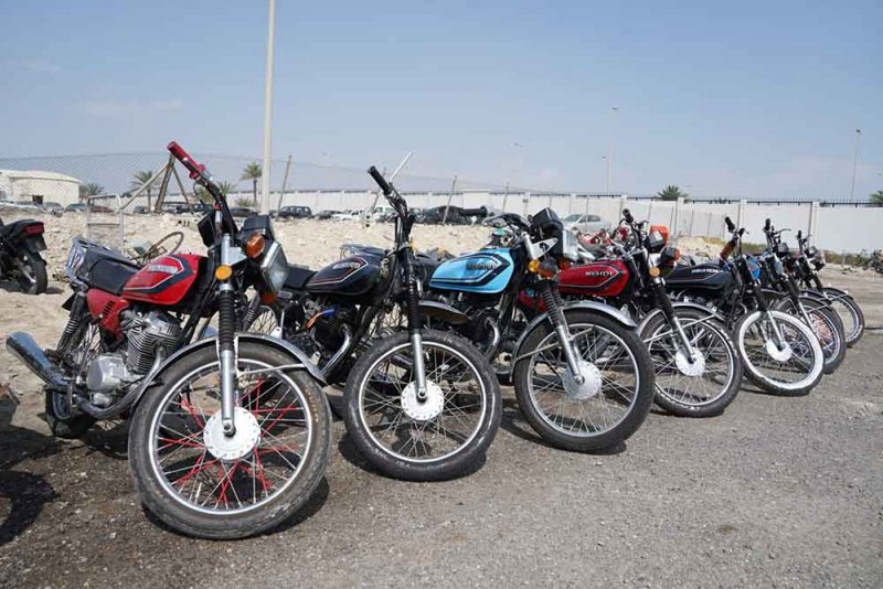 ضبط 156 دراجة نارية بدون لوحات تسجيل وعدم التزام سائقيها بقواعد المرور