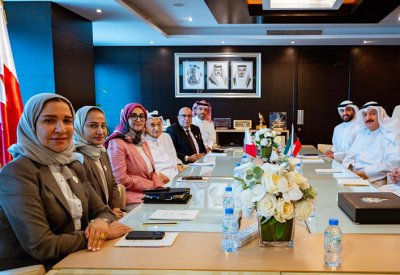 رئيس المجلس الأعلى للصحة يجتمع مع وزير الصحة بدولة الكويت