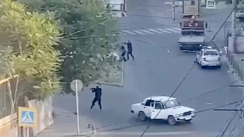 مقتل 10 بينهم 8 من أفراد الشرطة وإصابة 34 بهجمات داغستان