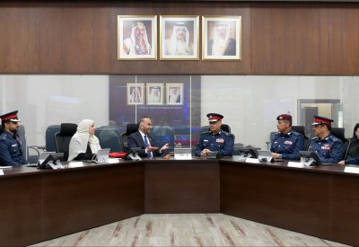 رئيس الأمن العام يقوم بزيارة إلى شركة بابكو للتكرير