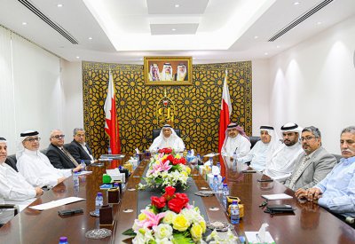 رئيس الأوقاف الجعفرية يستقبل عدداً من أعضاء الهيئة العامة للمواكب الحسينية